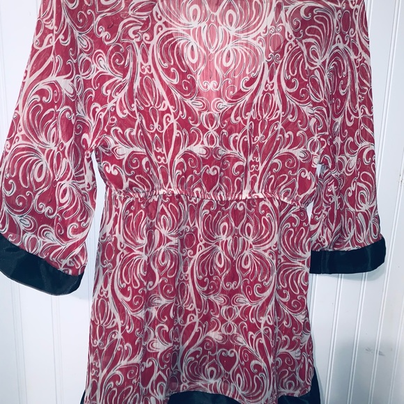 Ladies Top - Picture 3 of 3